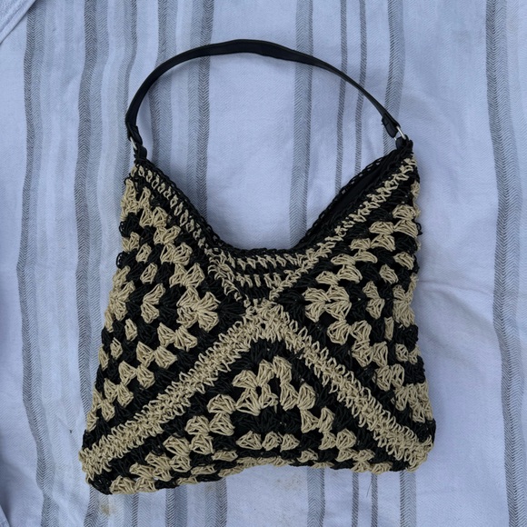 FINAL PRICE ❤️‍🔥 BEACH BAG ❤️‍🔥 NWT BLACK/CREAM HOBO BAG - Picture 10 of 10